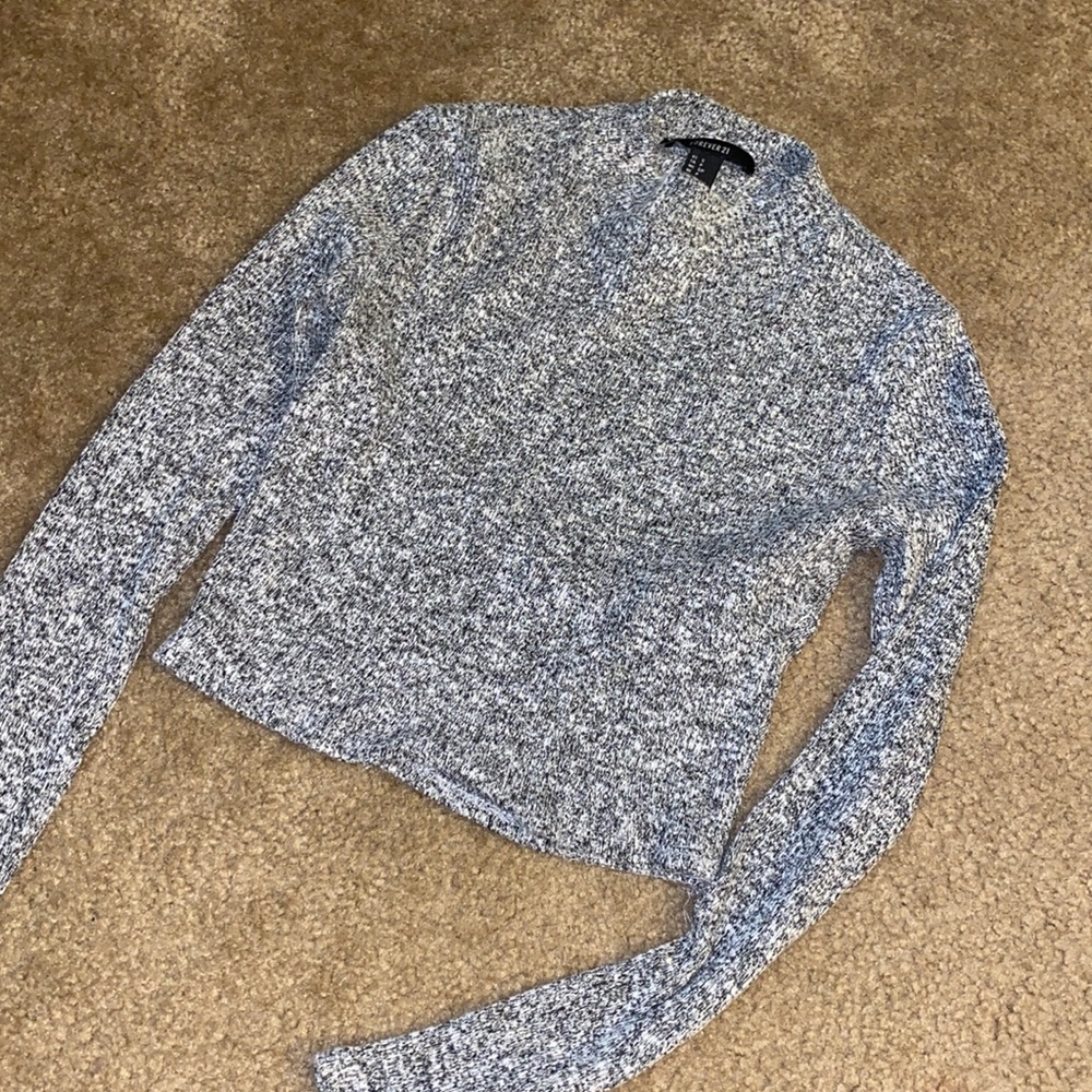 Cropped Sweater with open back